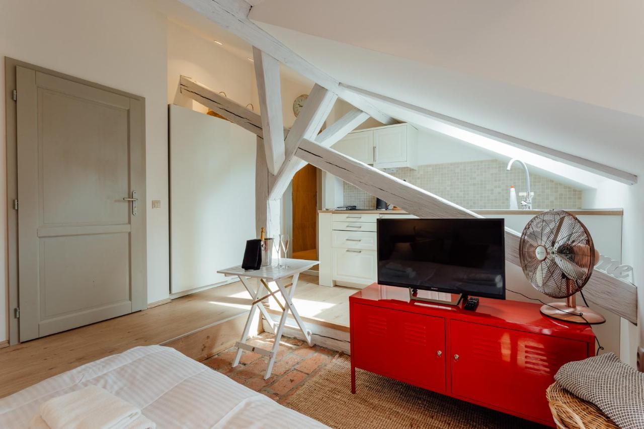 Boutique Apartments บันสกา ชีอาว์นีซา ภายนอก รูปภาพ